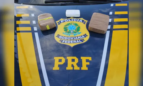 
				
					PRF prende homens com drogas em barreira sanitária instalada na Paraíba
				
				