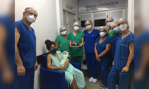 
				
					Jovem com suspeita de Covid dá à luz ao primeiro filho na maternidade Frei Damião
				
				