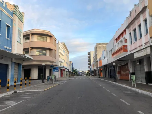 
				
					Relatório aponta redução de 82% de veículos circulando em CG durante 'feriadão'
				
				