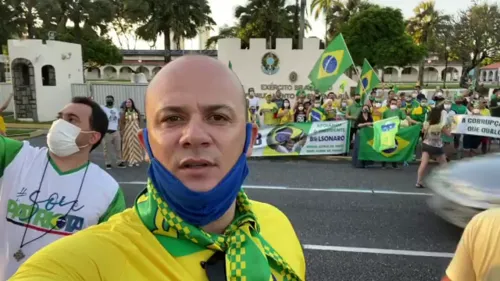 
				
					Cabo Gilberto dá satisfação ao seu eleitorado negacionista e tenta derrubar "passaporte da vacina" na Paraíba
				
				