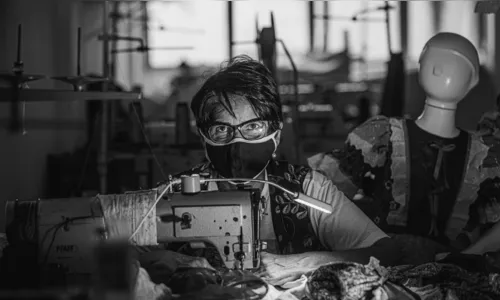 
				
					Fotógrafo de Campina Grande ganha prêmio por exposição sobre São João durante a pandemia
				
				
