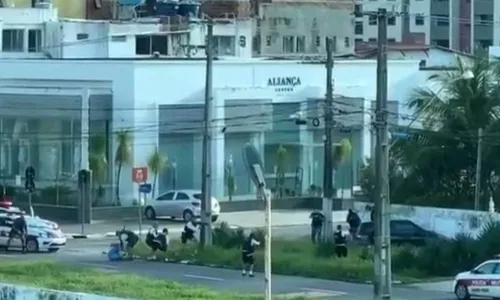 
                                        
                                            Suspeito de assalto é morto em confronto com a polícia em João Pessoa
                                        
                                        