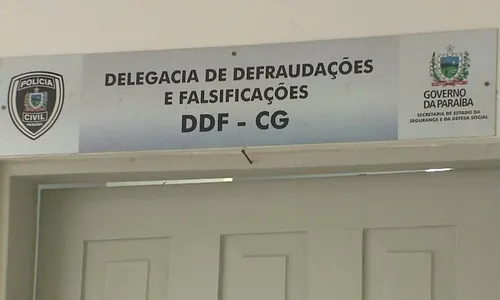 
                                        
                                            Polícia investiga 'golpe da casa dos sonhos' contra pelo menos 40 pessoas
                                        
                                        