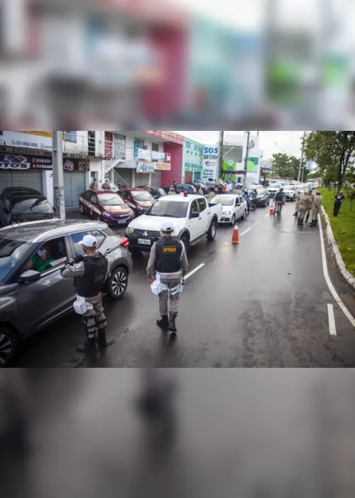 
                                        
                                            Mais de 230 veículos são barrados na Grande JP em primeira fiscalização de decreto
                                        
                                        