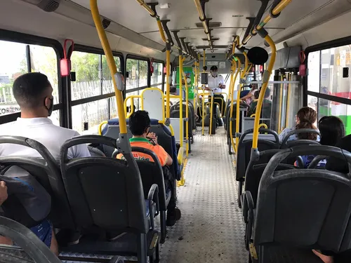 
				
					Ônibus voltam a circular em João Pessoa sem registro de aglomeração pela Semob
				
				