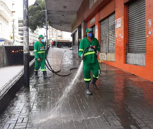 
				
					Centro de João Pessoa passa por higienização para reabertura do comércio
				
				