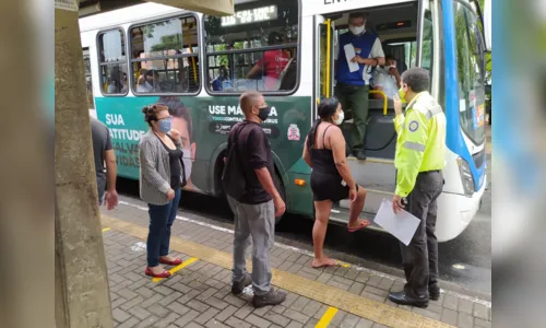 
				
					Linhas de ônibus de João Pessoa voltam a circular aos domingos e feriados
				
				