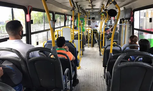 
                                        
                                            Ônibus terá linhas reduzidas durante o feriado desta segunda-feira, em João Pessoa
                                        
                                        