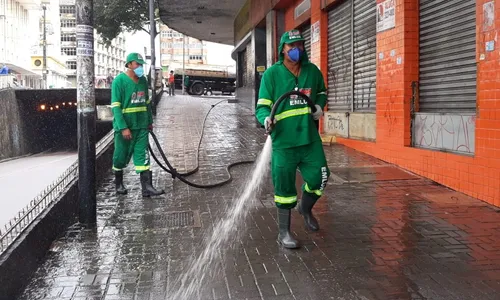 
                                        
                                            Centro de João Pessoa passa por higienização para reabertura do comércio
                                        
                                        