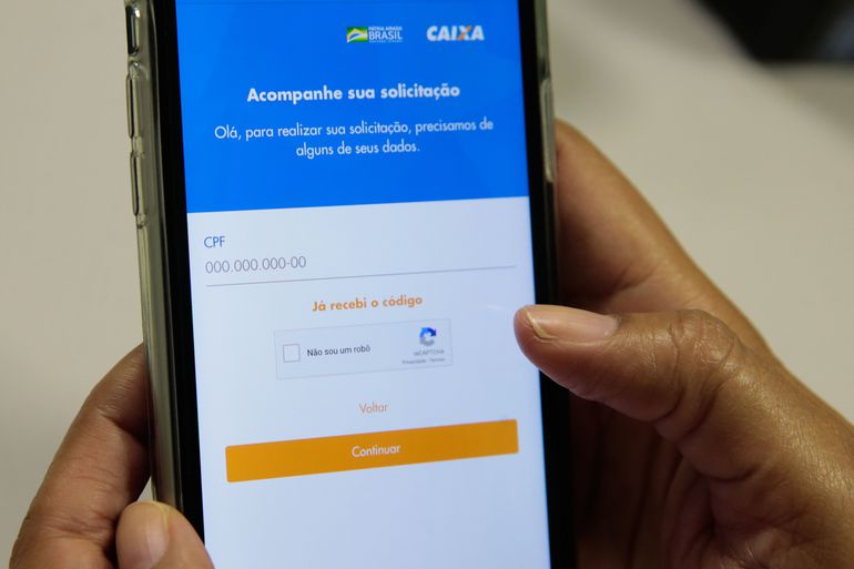 
                                        
                                            Divulgado calendário para novos beneficiários do auxílio emergencial
                                        
                                        