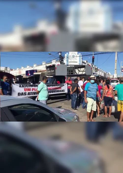 
                                        
                                            Comerciantes de Patos fazem novo protesto pela reabertura de lojas do comércio e serviços
                                        
                                        