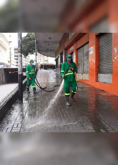 
                                        
                                            Centro de João Pessoa passa por higienização para reabertura do comércio
                                        
                                        