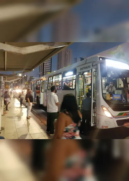 
                                        
                                            Novo preço da passagem de ônibus em João Pessoa compromete mais de 15% do salário mínimo
                                        
                                        