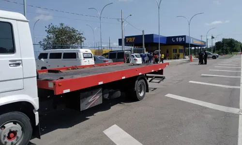 
                                        
                                            PRF apreende 15 veículos de transporte clandestino de passageiros na PB
                                        
                                        