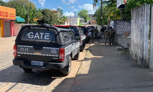 
                                        
                                            Suspeitos são mortos durante tentativa de assalto a agência dos Correios, em Conde
                                        
                                        