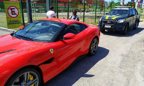 
                                        
                                            PRF: operação registra 21 acidentes e apreende uma ferrari em rodovias da PB
                                        
                                        