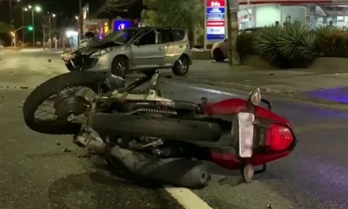 
                                        
                                            Policial em formação dirige na contramão e colide com motoqueiro nos Bancários
                                        
                                        