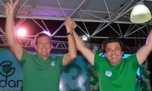 
                                        
                                            Em Sousa, prefeito Fábio Tyrone formaliza chapa para reeleição com Zenildo Oliveira
                                        
                                        