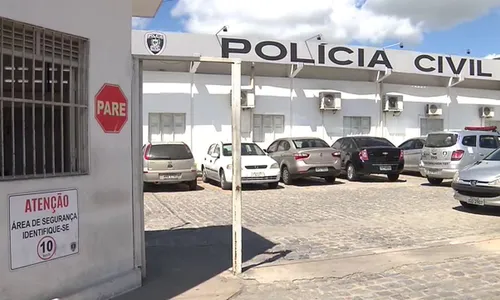 
                                        
                                            Polícia Civil prende PM reformado suspeito de vender munições de forma ilegal
                                        
                                        