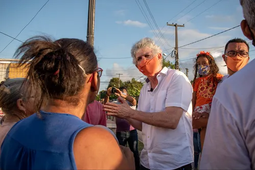 
				
					Ricardo quer criar cartão alimentação para fortalecer economia de JP no ‘pós-pandemia’
				
				