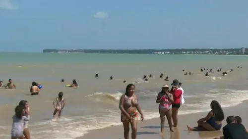 
				
					Feriado de Nossa Senhora Aparecida tem Praia do Cabo Branco com aglomerações
				
				