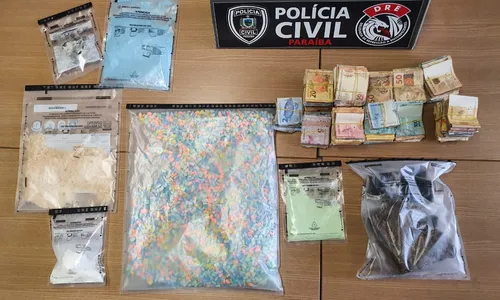 
                                        
                                            Polícia Civil apreende carga de  drogas sintéticas avaliadas em R$ 1 milhão
                                        
                                        