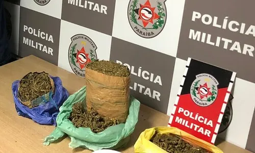 
                                        
                                            Polícia encerra festa no Vieira Diniz e prende dono da casa por tráfico de drogas
                                        
                                        