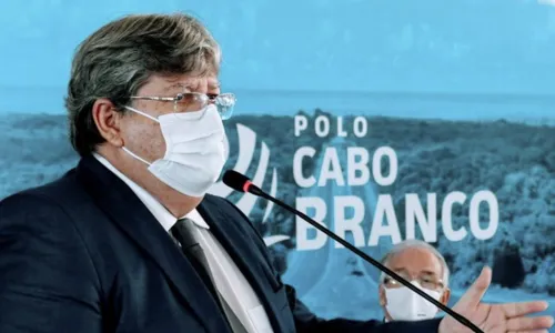 
				
					João Azevêdo assina contratos para construção de hotéis no Polo Cabo Branco
				
				