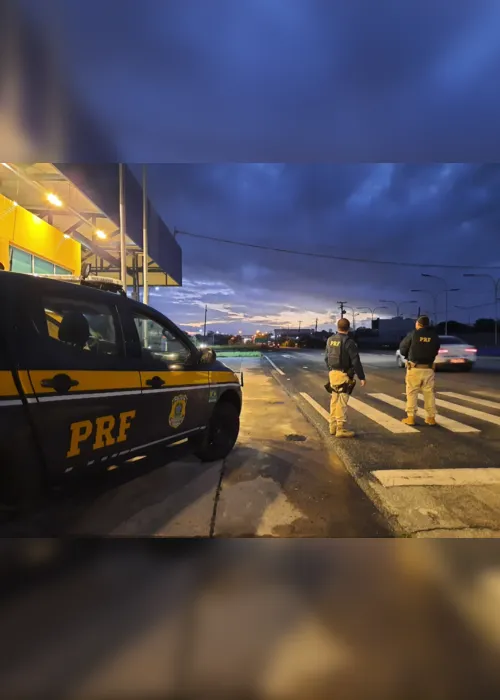 
                                        
                                            PRF reforça policiamento nas rodovias da Paraíba para coibir crimes eleitorais
                                        
                                        