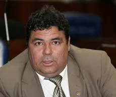 Candidato a prefeito, Antônio Mineral é autuado por crimes de injúria e ameaça