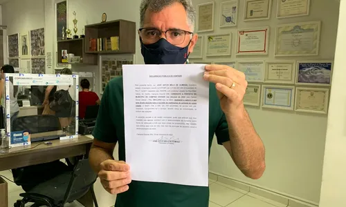 
                                        
                                            Bolinha abre mão de salário de prefeito para doar a entidades filantrópicas de CG
                                        
                                        