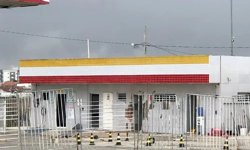 
                                        
                                            Posto de combustível é explodido e polícia chega durante a ação, em Campina Grande
                                        
                                        