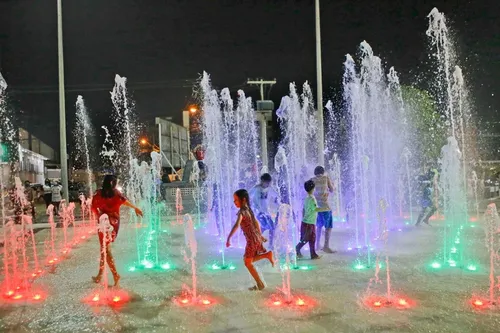 
				
					Sudema interdita fonte interativa em praça de João Pessoa por causa de água poluída
				
				