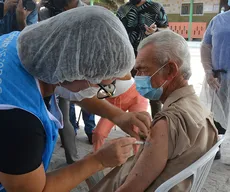 Paraíba oferece segunda dose de reforço de vacina contra Covid-19 para idosos a partir de 80 anos