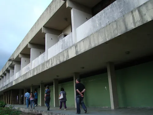 
				
					Matrículas para nova escola técnica no antigo Hotel Bruxaxá começam nesta segunda
				
				