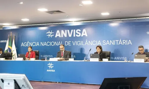 
                                        
                                            Anvisa aprova por unanimidade uso emergencial das vacinas CoronaVac e de Oxford
                                        
                                        