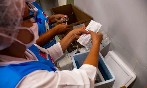 
                                        
                                            Trabalhadores da Atenção Básica de João Pessoa começam a ser vacinados
                                        
                                        