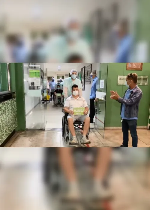 
                                        
                                            Recuperados da Covid-19, quatro pacientes de Manaus recebem alta do HU de JP
                                        
                                        