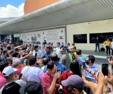 Bolsonaro gastou R$ 10,1 mil para pagar 'cercadinho' em Campina Grande e cumprimentar apoiadores