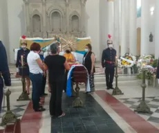 Após cortejo em João Pessoa, corpo de Maranhão segue para velório e sepultamento em Araruna