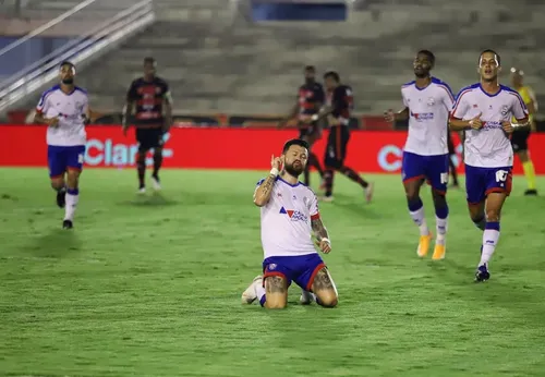 
				
					Bahia atropela o Campinense, registra maior goleada do confronto, e Raposa sofre a sua pior derrota na Copa da Brasil
				
				