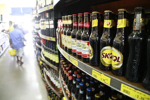 
				
					Novo decreto libera a venda de bebidas alcoólicas após às 16h em João Pessoa
				
				