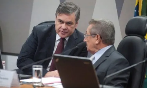 
				
					Cássio lamenta a morte de Maranhão e diz que eles "se reencontraram" no Senado
				
				