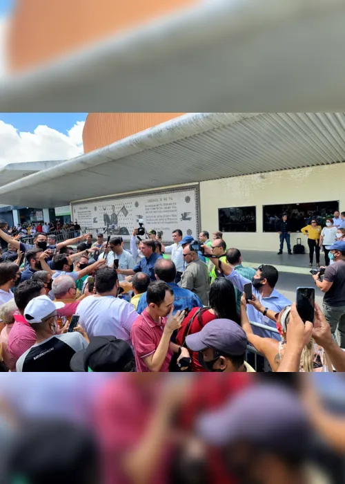 
                                        
                                            Bolsonaro gastou R$ 10,1 mil para pagar 'cercadinho' em Campina Grande e cumprimentar apoiadores
                                        
                                        