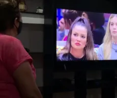 Mãe de Juliette reage à eliminação de Sarah no BBB21; veja vídeo