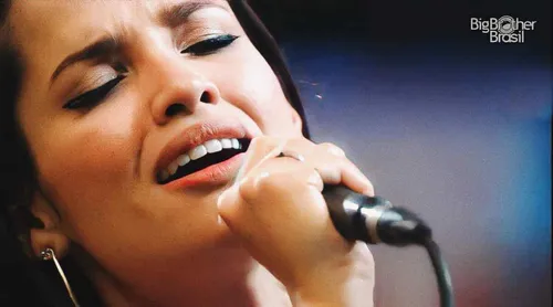 
				
					Juliette divulga lista de músicas do EP, com composições de paraibano
				
				