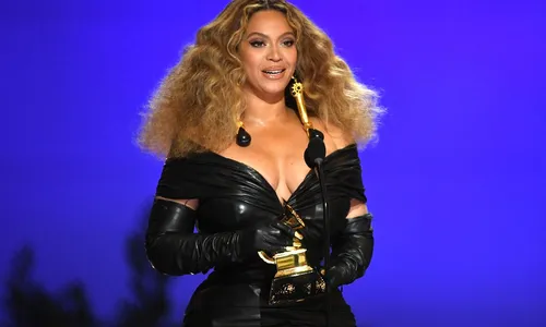 
                                        
                                            Grammy 2021 tem Beyonce líder de prêmios e funk de DJ Pedro Sampaio com Cardi B
                                        
                                        