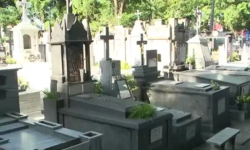 
                                        
                                            Finados: o que abre e o que fecha e funcionamento de cemitérios em João Pessoa
                                        
                                        