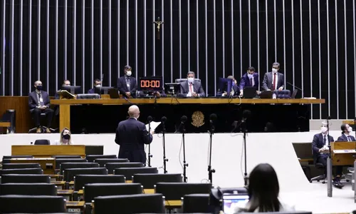 
                                        
                                            Câmara pode votar amanhã MP que permite renegociação de dívidas do Fies
                                        
                                        