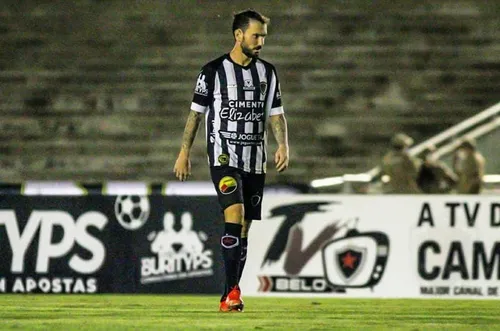 
				
					Botafogo-PB se impõe e passa com facilidade pelo Treze; Belo de Gusmão mostra evolução
				
				